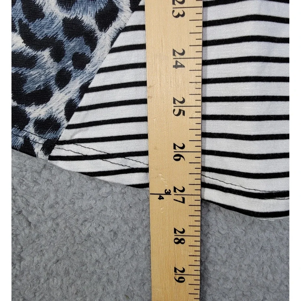 Sew in Love T Shirt Womens Fits XL Animal Print Striped Gray Patchwork Statement